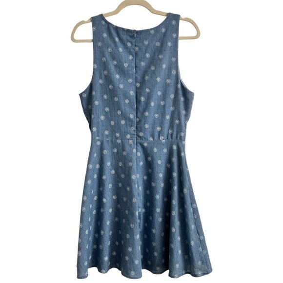 ESTELLE Fit and Flare V-Neck Dress - Size Medium - Picture 3 of 7